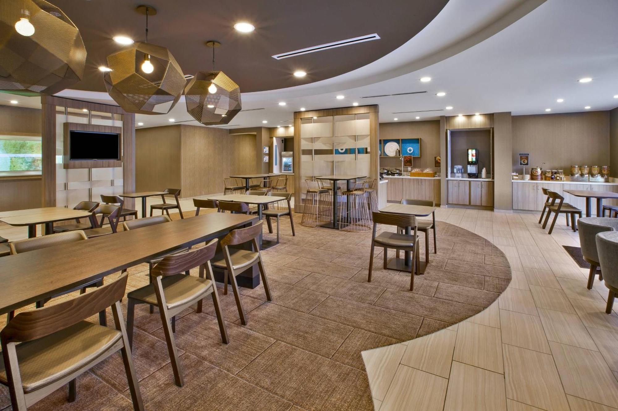 Springhill Suites By Marriott Pittsburgh Butler/Centre City Exterior foto